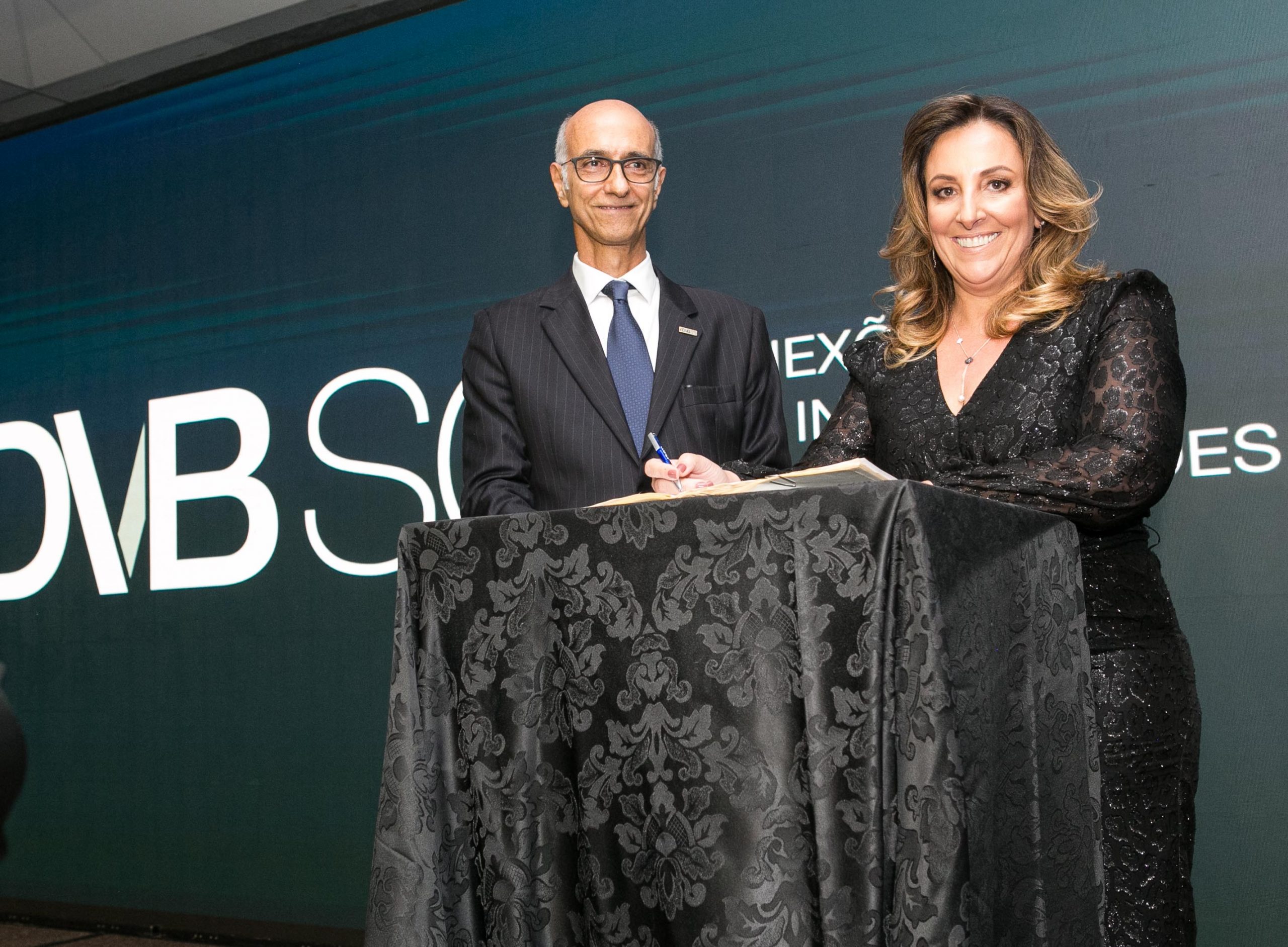 Nova diretoria da Associação de Marketing e Vendas de Santa Catarina toma posse