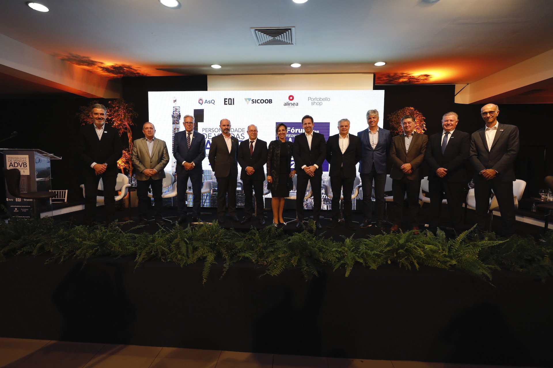 Noite de premiação e Fórum das Personalidades de Vendas da ADVB/SC é marcado por otimismo.