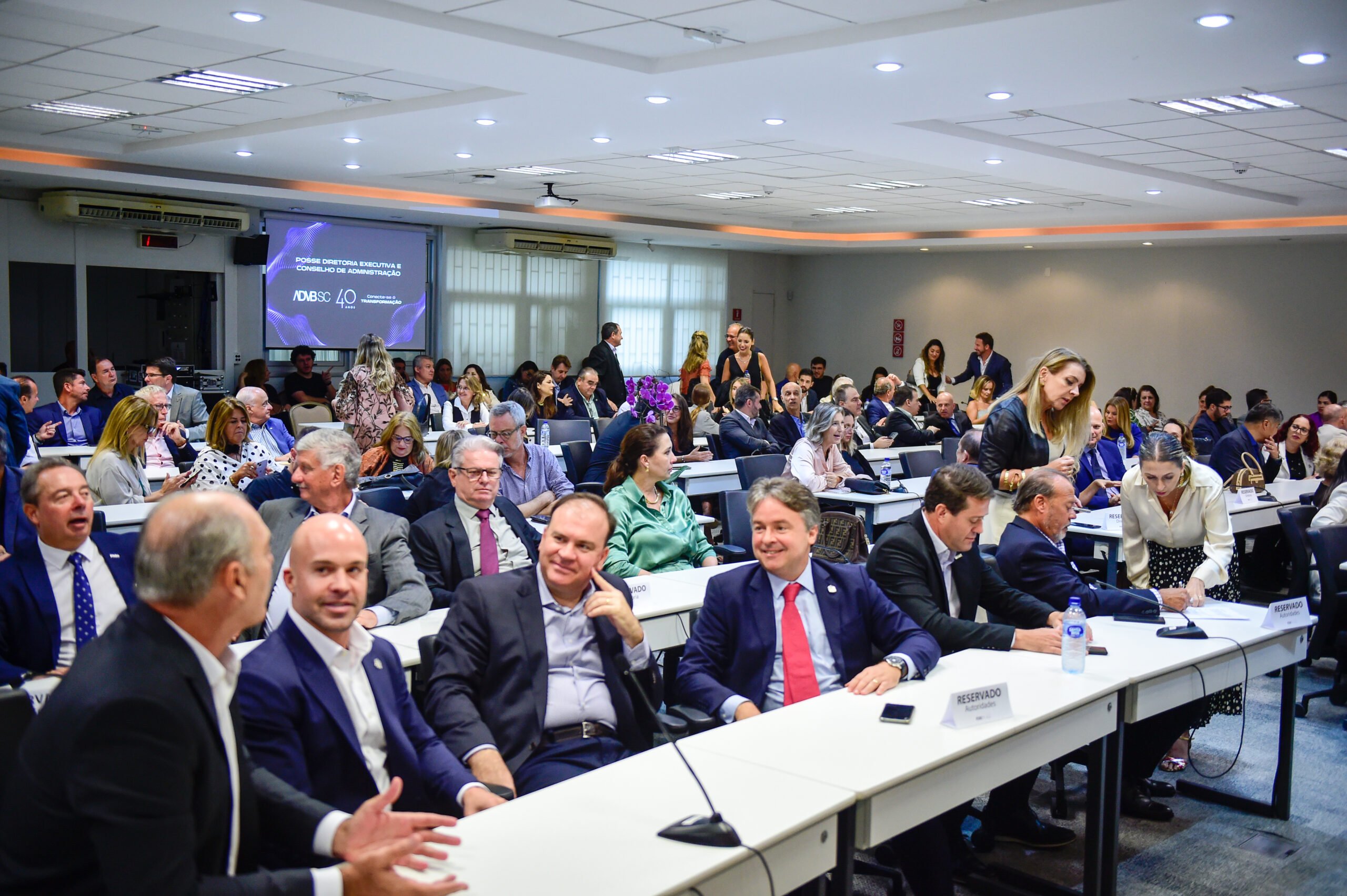 Ricardo Barbosa Lima assume presidência da ADVB/SC 2024/2025